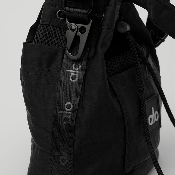 ALO Yoga Crossbody - Picture 14 of 15